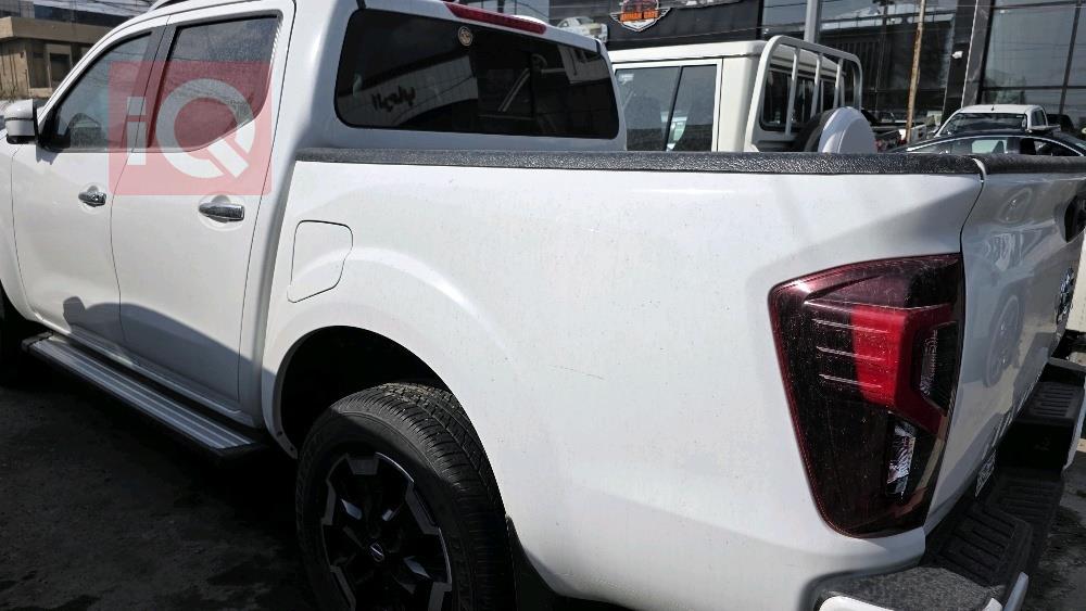 نيسان نافارا